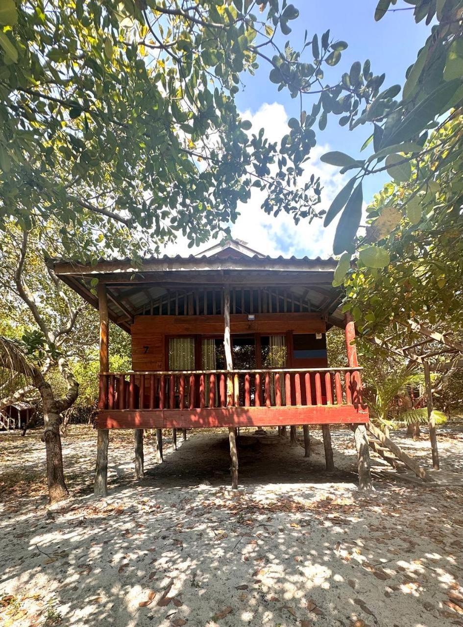 Rafikis Hostel Koh Rong Island Exterior photo