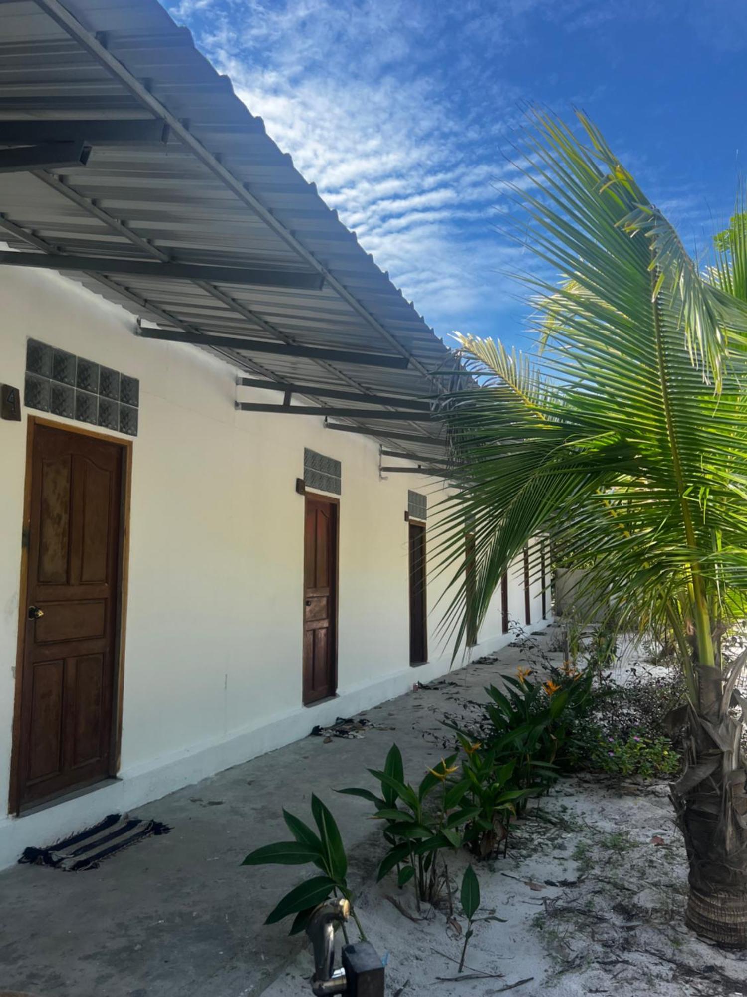 Rafikis Hostel Koh Rong Island Exterior photo